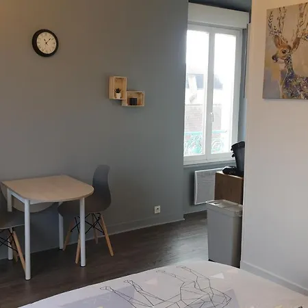 Linotin centre ville Compiègne Extérieur photo
